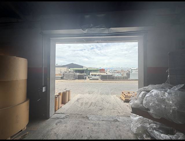 655M² WAREHOUSE TO LET IN BLACKHEATH INDUSTRIAL